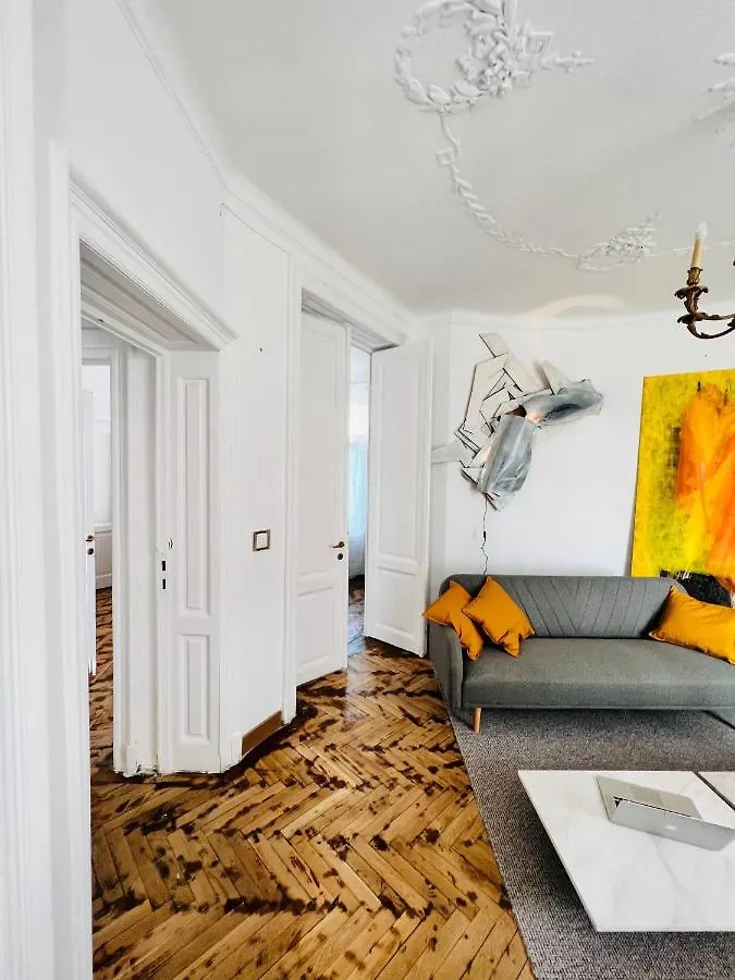 Sada Art Gallery Apartment Bukarest